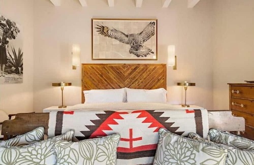 Nambe Pueblo House | Tesuque Adobe w/ Open Mountain & Valley Views