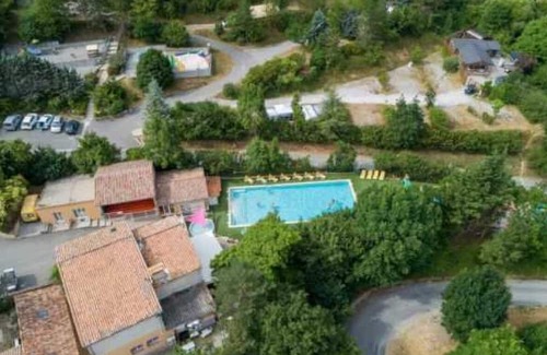 Orpierre House | Camping 4 étoiles - Piscine - eeeaee
