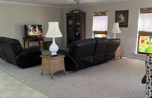 Leesville House | Serene riverfront property on the Guadalupe River