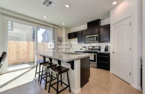 Folsom House | Hideaway on Sunny Gate Ln #41384