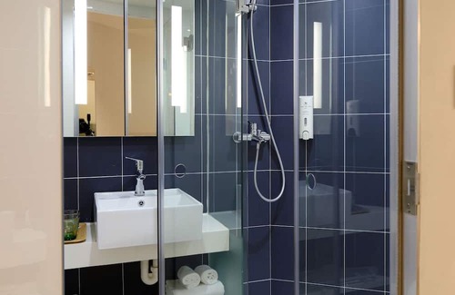 Gedongtataan House | Ultimate homestay