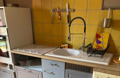 Bellegarde Apartment | Homerez - Appartement for 4 ppl. with shared pool and terrace at Bellegarde