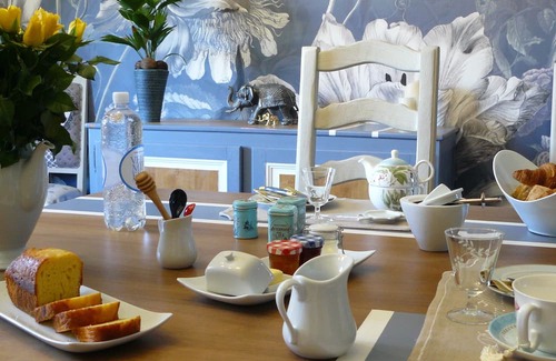 Purgerot Bed & Breakfast | Dans Maison du Xviiième Siècle, Deux Jolies Chambres D'hôtes Décorées Avec Soin!