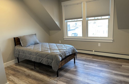 Cohasset House | New just minutes to Nantasket Beach and next door to a Cohasset top restaurant