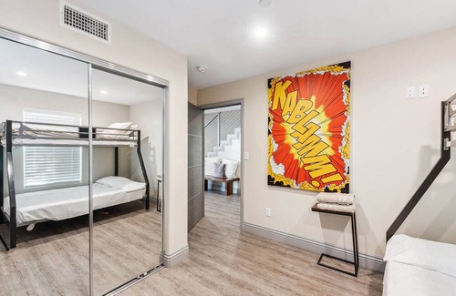 Hollywood Apartment | Amazing apartment - 3b 2bath Apt - FREE Parking