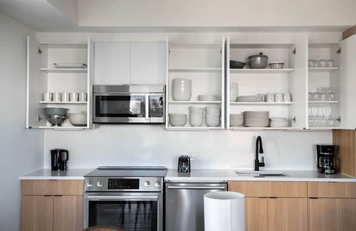 Truxton Circle Apartment | Clean Truxton Circle 2BR w/ Rooftop & W/D, nr Restaurants, by Blueground