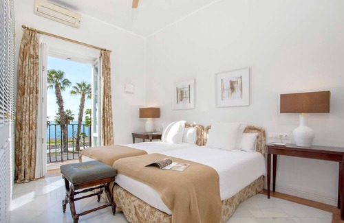 Bellavista Apartment | Luxury apartment in malaga beach. Paseo Marítimo