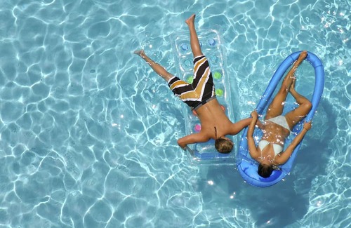 Porto Rotondo Apartment | Lovely apartment for 2 guests with WIFI, pool, A/C, TV, terrace, pets allowed and parking