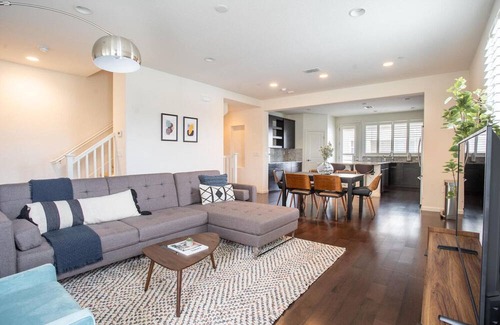 Edenvale House | Sweet San Jose 4BR w/ Pool, Gym, Spa & A/C, nr Dining, by Blueground