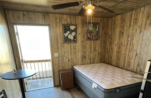 Crane Apartment | Crane, TX Efficiency Rental