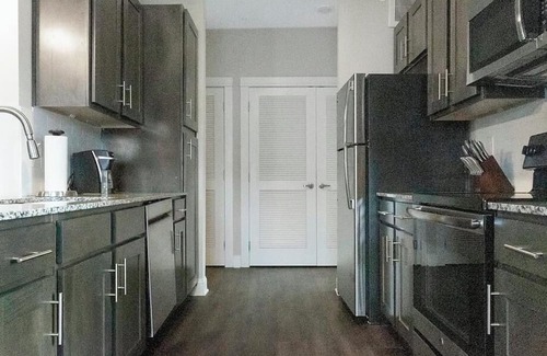 Gonzales Apartment | Landing at Legacy 2020 - 2 Bedrooms in Downtown Gonzales