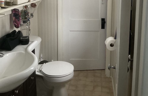 Bluewater Cottage | ‘Rivendell ‘-3 minute walk to the beach