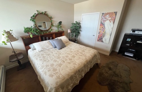 South Burlington Apartment | 1-BR apartment with deck overlooking Lake Champlain and the Adirondack Mountains