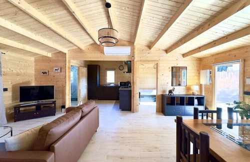 Laveen Village Bed & Breakfast | Charming 6-bedroom B&B in peaceful Phoenix with WiFi, AC