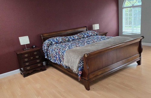 Union City House | Beautiful classy house for relaxation. Huge spaces and a great ambiance.