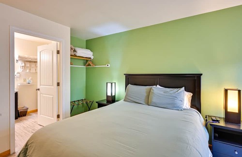 Crestone Apartment | Walkable ‘Stargate’ Studio in Tranquil Crestone!