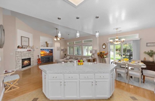 Greenacres House | Serene Haven Retreat on Bichester Ct #41913