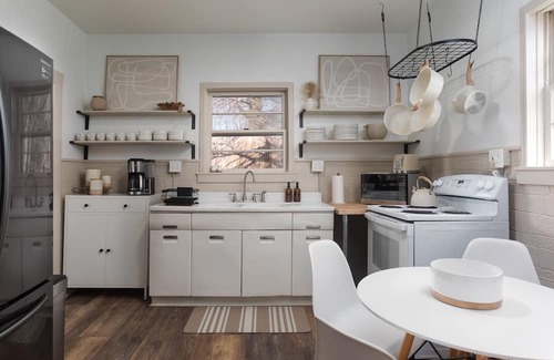 Asheville House | 1906 Eclectic Escape - 5 mins to downtown AVL