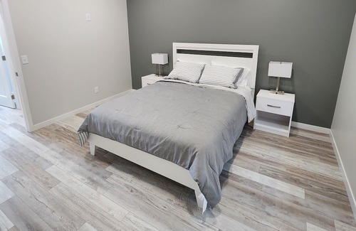 Stuart House | Modern, clean, and relaxing home suited for the family, or an intimate get away