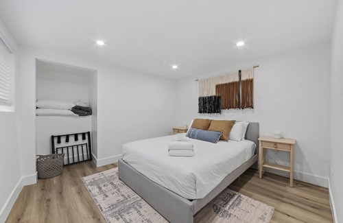 South Park House | South Park Secret | Cottage-style 3/2 with Hot Tub