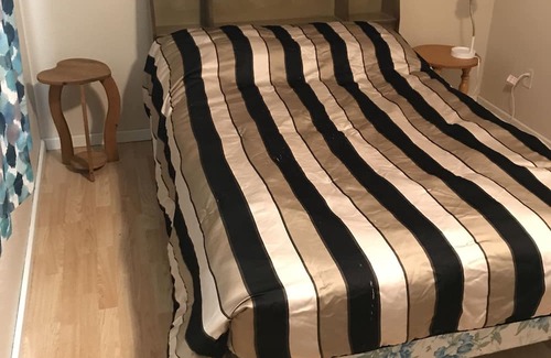 Dickinson Condo | Cul-da-sac hide-a-way