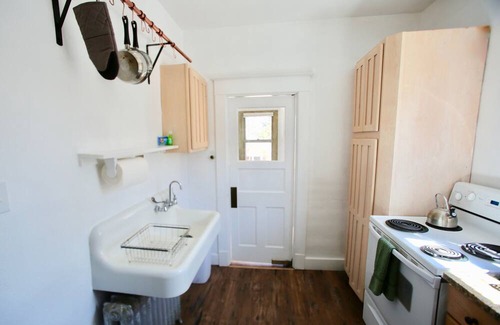 Lower Chautauqua Cottage | Location location location. Chautauqua Park/CU University/University Hills
