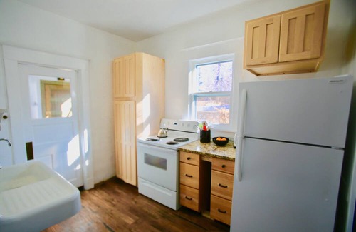 Lower Chautauqua Cottage | Location location location. Chautauqua Park/CU University/University Hills