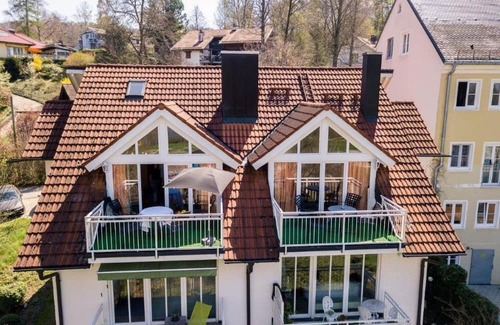 Herrsching am Ammersee Apartment | Apartment 'Fewo Seeblick Herrsching' with Lake View, Balcony and Wi-Fi