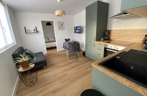 Saint-Serge Apartment | Casa : La Halte Angevine - T2 Modern and Cosy