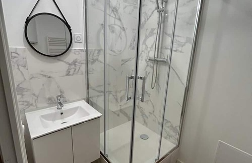 Saint-Serge Apartment | Casa : La Halte Angevine - T2 Modern and Cosy