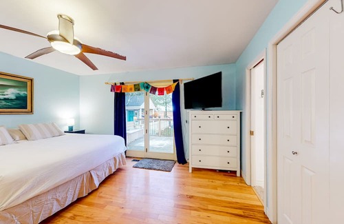 Centre Wellington House | Spacious retreat with pool, hot tub, firepit, & two living rooms