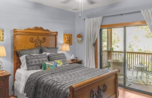 High Springs House | The River Deva - The Heart of High Springs