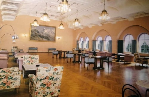 Carezza House | Open Space in Grande Hotel