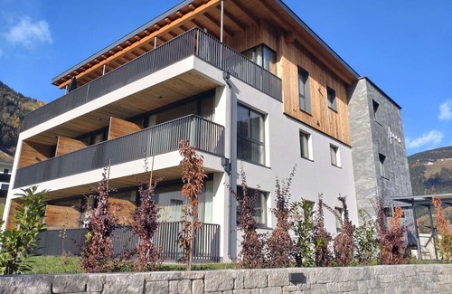 Prutz Apartment | Wohnung Leona mit Südseitigem Balkon - Aenna Apart