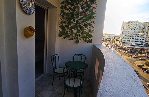 Ennasr Apartment | the best place with the best view-5 minutes to clinics-10 minutes to the airport