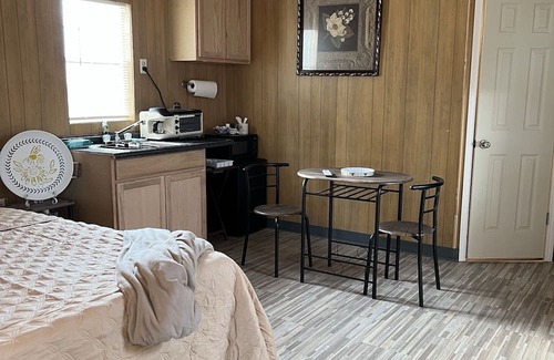 Lake Providence Apartment | The Bernice Beehive Cabin Cozy Cabin at Vieux Carre’ Home and Cabins Grounds