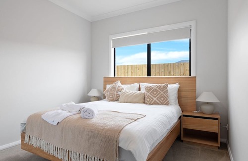 Coronet Bay House | Seascape Views in Coronet Bay