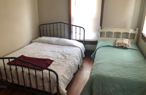 Dunbar House | Basics on a Budget