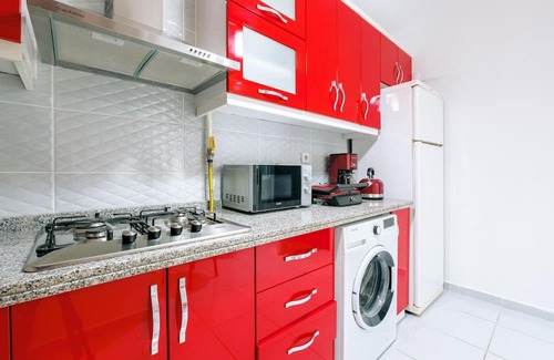 Moda Apartment | Flat w Balcony 8 min to Kadikoy Square