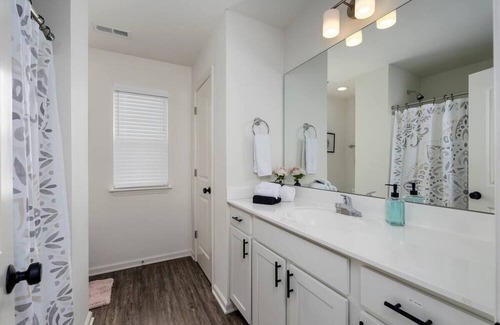 Georgetown House | Family Friendly Gem Spacious Oasis Fully Equipped Kitchen Create Memories!