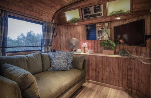 Tiers Cross Apartment | American Airstream - Blossom Farm - Tiers Cross