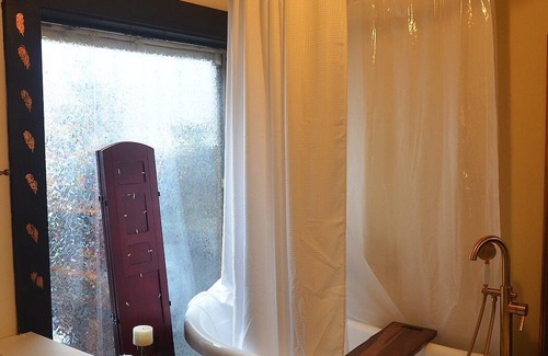 Sandia Heights North Apartment | Next to Sandia Tram, base of Sandia Mountains, great views. Pool, Pet friendly.