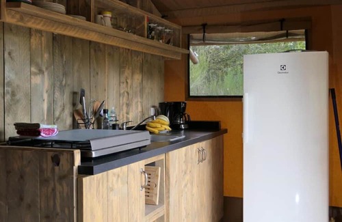 Revest-du-Bion Ski Chalet | Glamping Tent1: wild-life feeling with Provence touch 3 bedrooms (max. 6 guests)