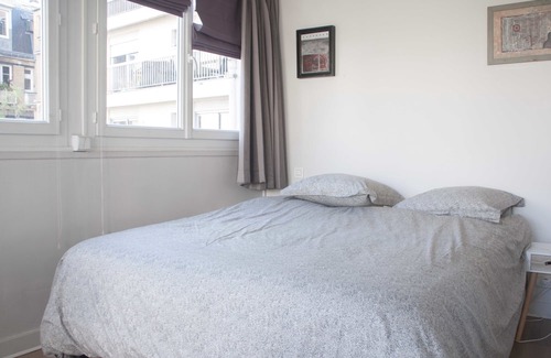 Quartier de Javel Apartment | Cosy apartment with balcony in the heart of Paris