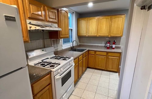 Roselle Apartment | Near Schools! 4 Bedrooms and 2 Baths Apartment with Washer and Dryer