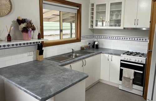Port Lincoln House | Family, Pet Friendly House in central location with enclosed yard.