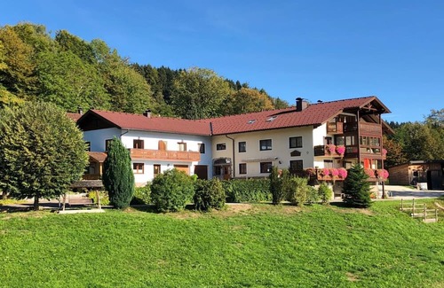 Unterach am Attersee Apartment | Loidl "Hanengut zu Menerweg"