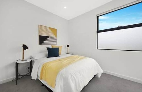 Preston Apartment | Parkside Chic Near Northland