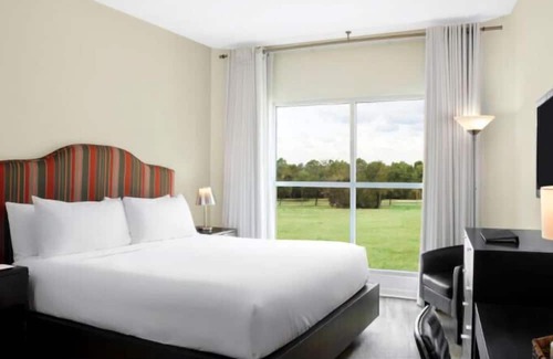 Celebration Condo | Melia Orlando at Celebration 2br suite, Thursday check-in