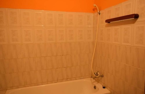 Musanze Bed & Breakfast | Amahoro Guest House - Double Room With Private Shower